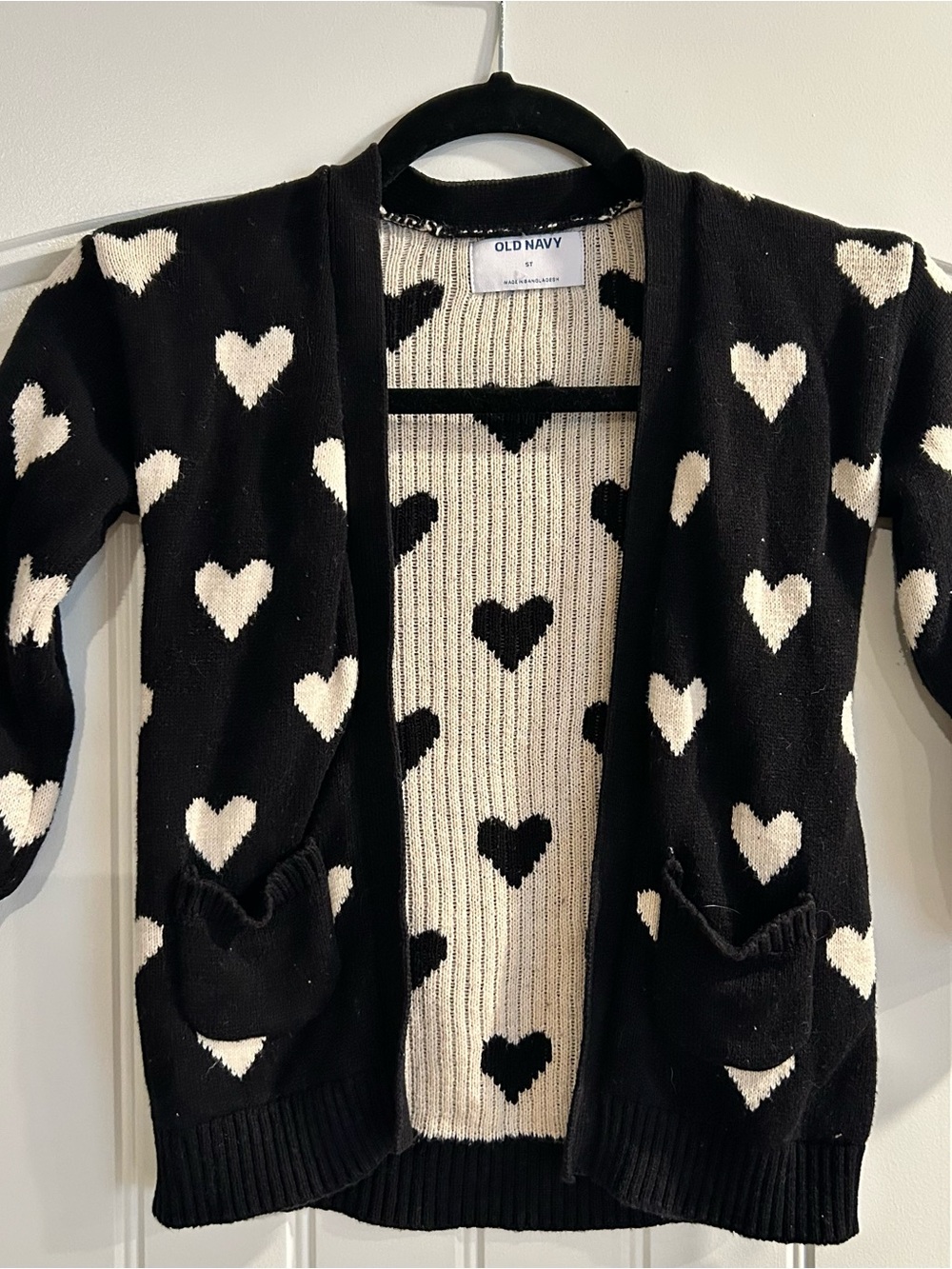 Girls Old Navy Black & Cream Heart Print Open-Front Cardigan